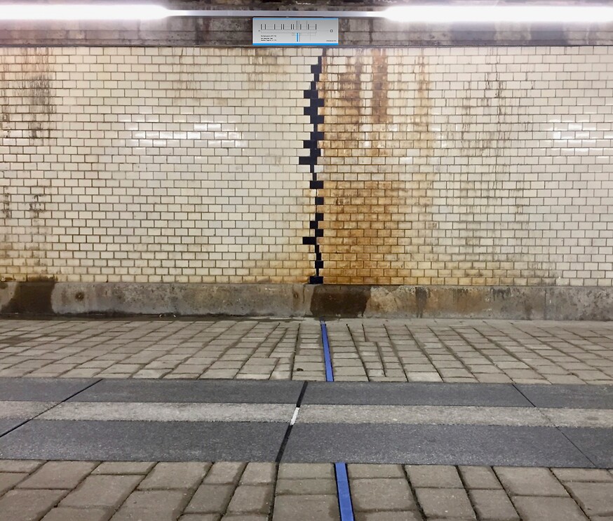 Der Klang der Fuge &ndash; <p><strong>Karl Br&ouml;ger-Tunnel N&uuml;rnberg</strong><br />Blaue&nbsp;Fuge / West</p>